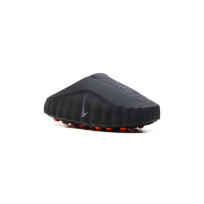 M001 - Black